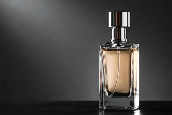 Perfumes decants de fragancia elegante en frasco minimalista, perfectos para probar aromas premium antes de comprar el tamaño completo